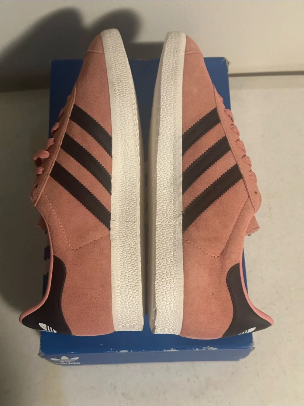 Adidas Gazelle JH5388 Glow Pink Aurora Black Men’s 9.5 Suede Sneakers NWT